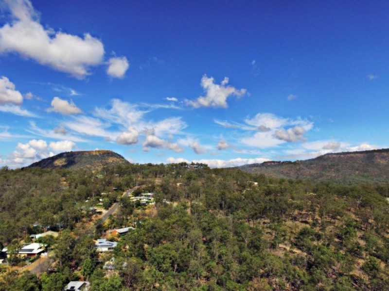 24 Gordon Crescent, Withcott QLD 4352