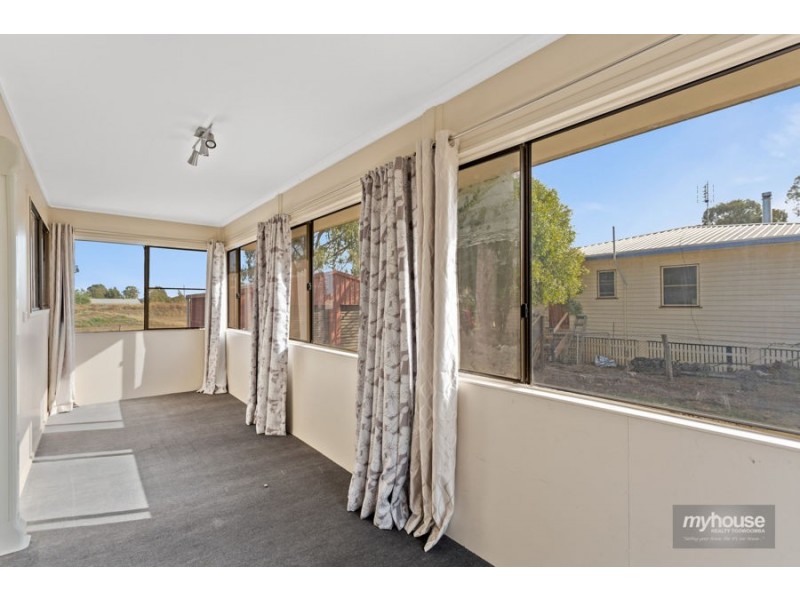 20 Lucy Street, Cambooya QLD 4358
