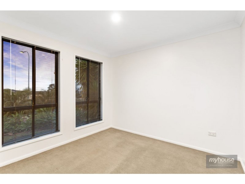 5 Lyness Court, Wilsonton Heights QLD 4350