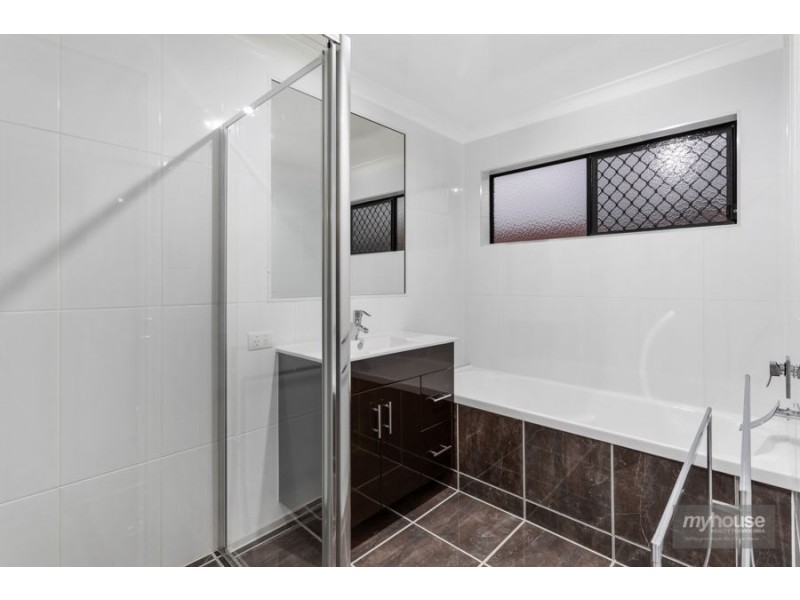 5 Lyness Court, Wilsonton Heights QLD 4350