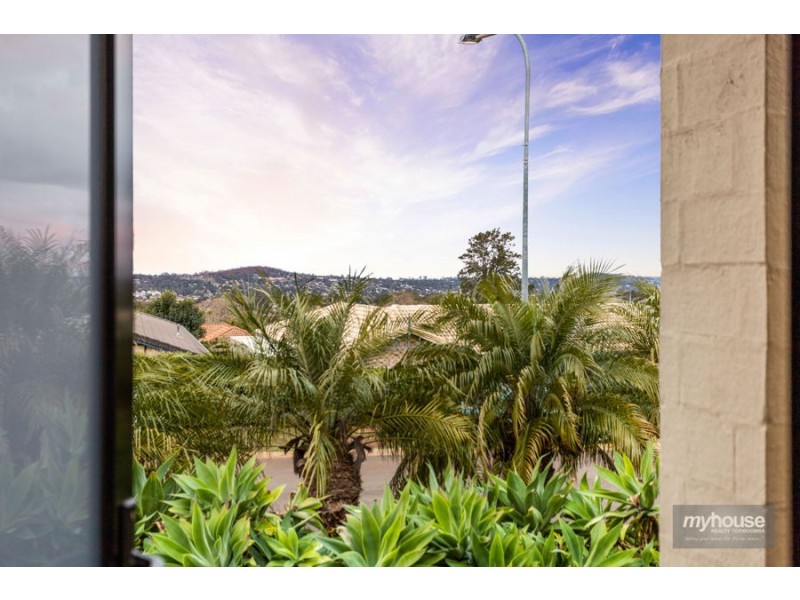 5 Lyness Court, Wilsonton Heights QLD 4350