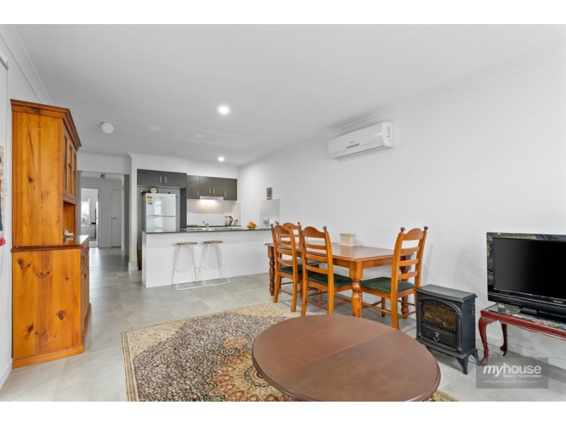 2/34 Radcliffe Crescent, Glenvale QLD 4350
