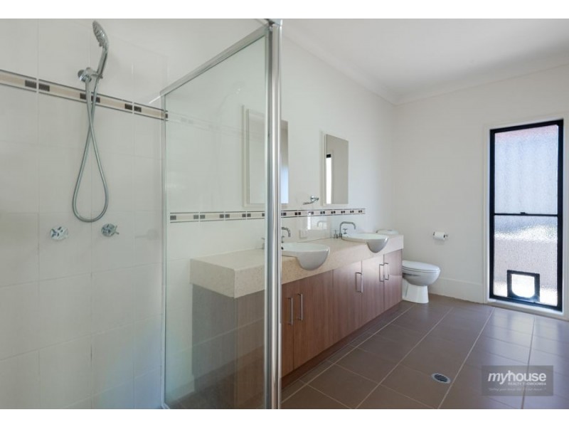 13 Oak Court, Rangeville QLD 4350