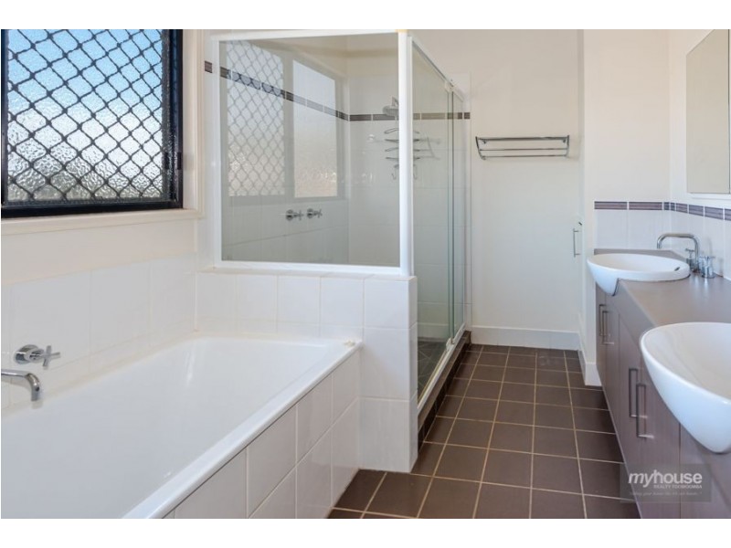 13 Oak Court, Rangeville QLD 4350