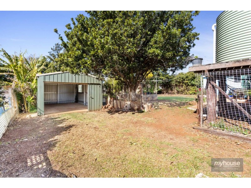 16 Holberton Street, Rockville QLD 4350