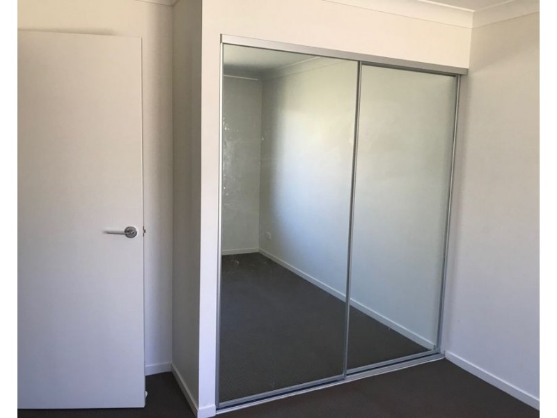 2/8 Serengetti Street, Harristown QLD 4350