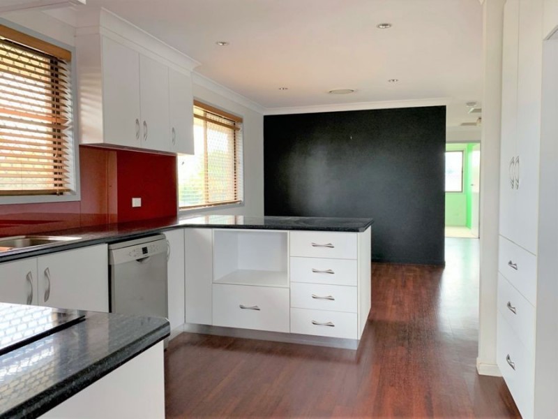 51 Holberton Street, Rockville QLD 4350