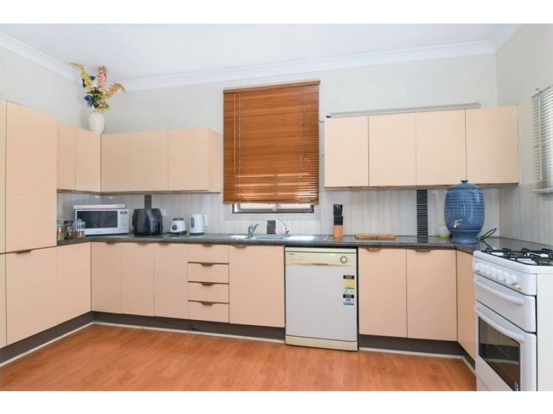 12 Frederick Street, East Toowoomba QLD 4350