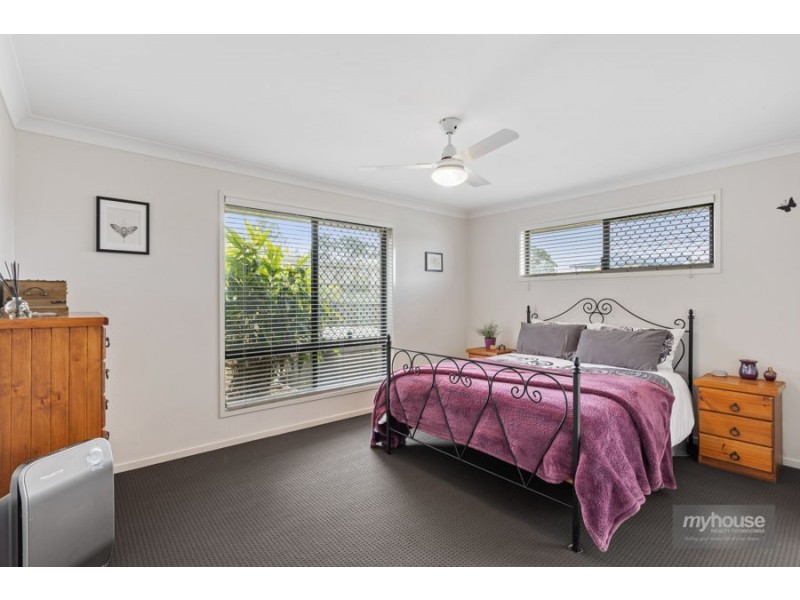 8 Paperbark Drive, Glenvale QLD 4350