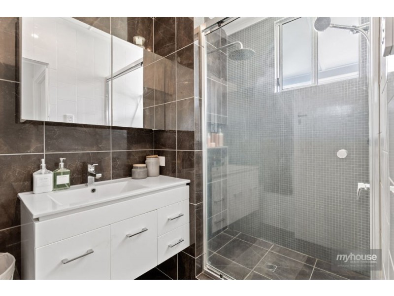 9 Erbacher Street, Centenary Heights QLD 4350