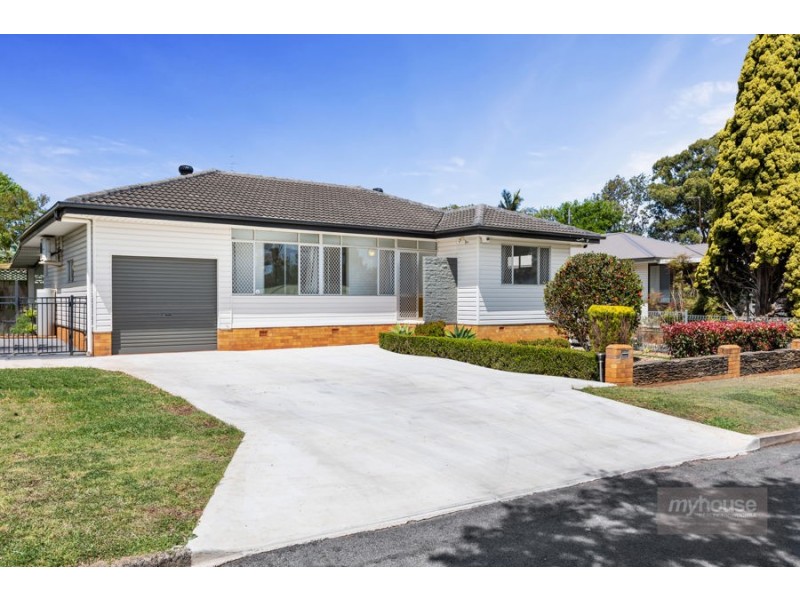 6 Milton Street, Kearneys Spring QLD 4350