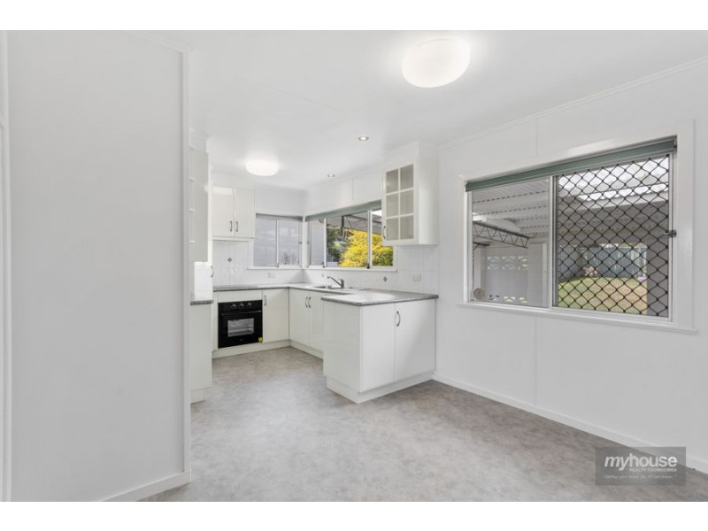 6 Milton Street, Kearneys Spring QLD 4350