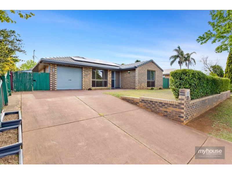 7 Yalumba Crescent, Wilsonton Heights QLD 4350