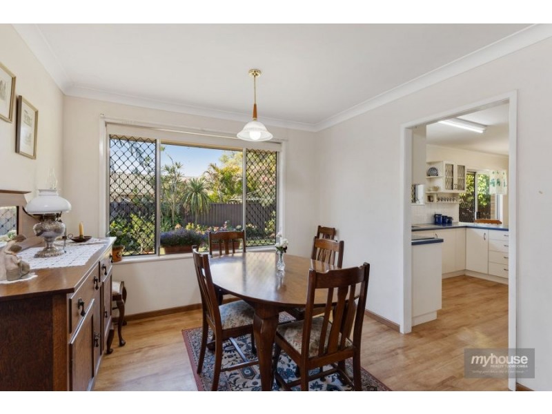 33 Merino Street, Harristown QLD 4350