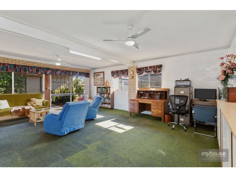 33 Merino Street, Harristown QLD 4350