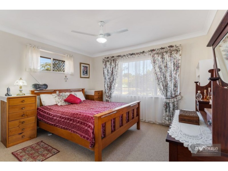 33 Merino Street, Harristown QLD 4350