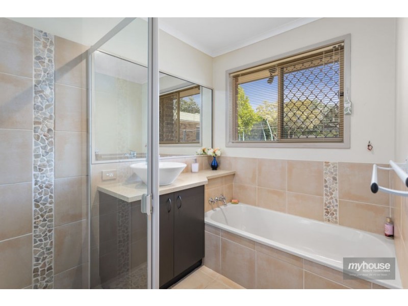 350 West Street, Kearneys Spring QLD 4350