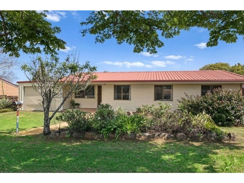 118 Hogg Street, Wilsonton Heights QLD 4350