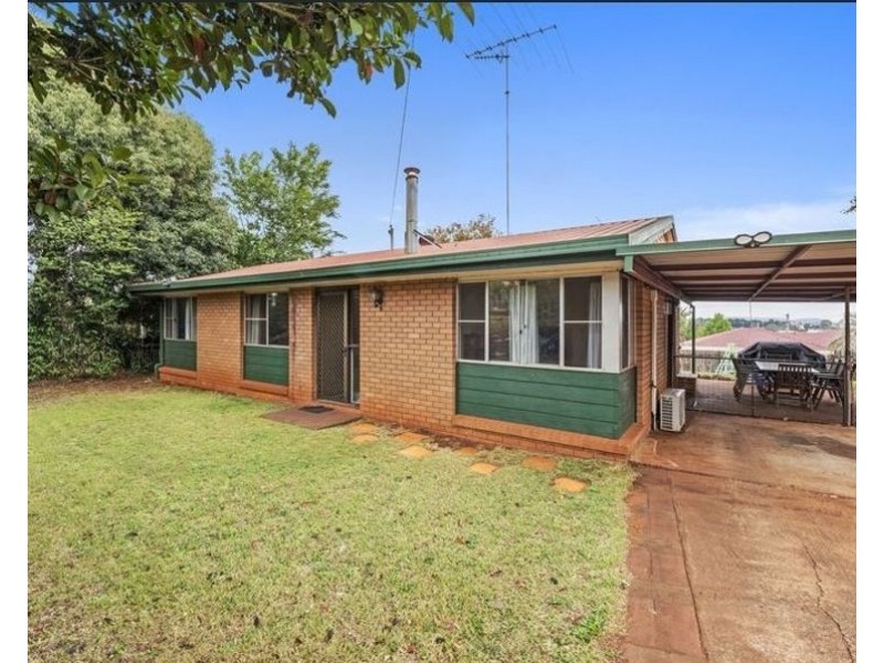 54 Glenvale Road, Harristown QLD 4350