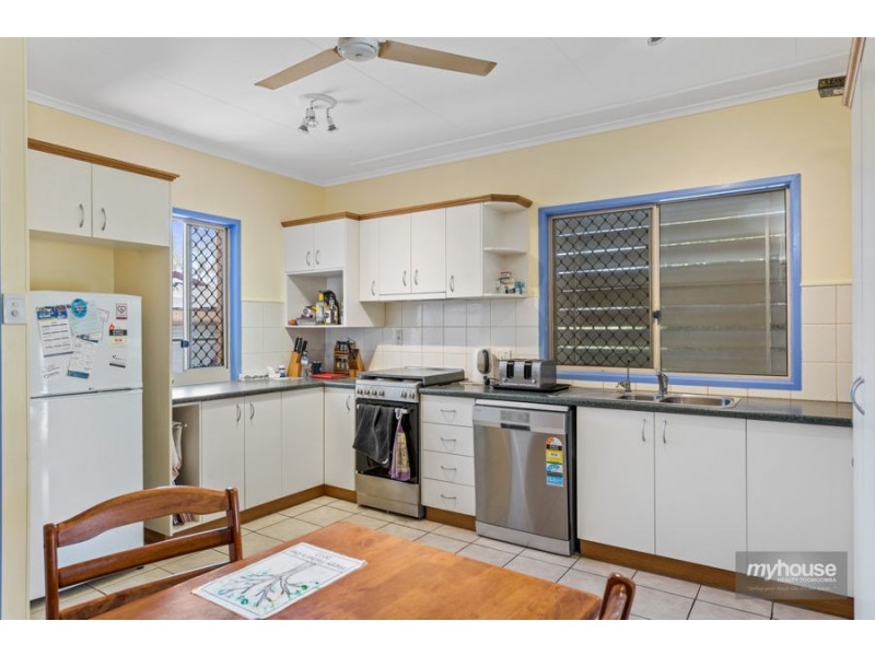 11 Merritt Street, Harristown QLD 4350