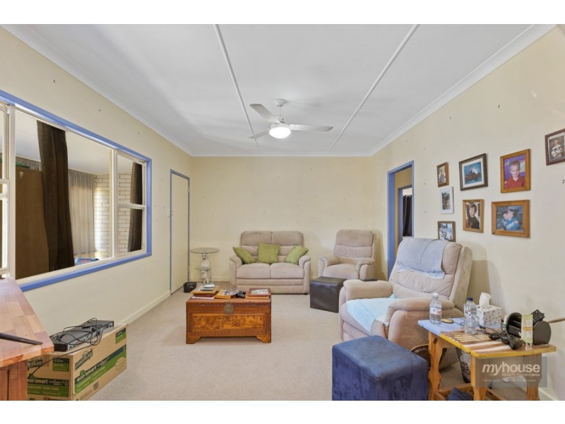 11 Merritt Street, Harristown QLD 4350