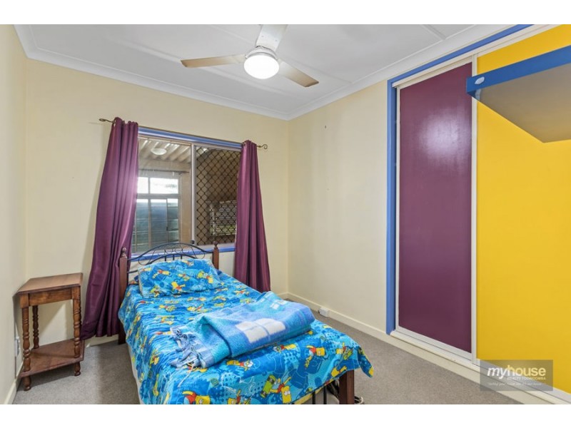 11 Merritt Street, Harristown QLD 4350