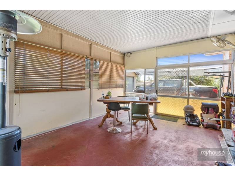 11 Merritt Street, Harristown QLD 4350