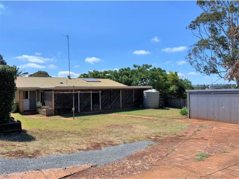 1 Croydon Street, Harristown QLD 4350