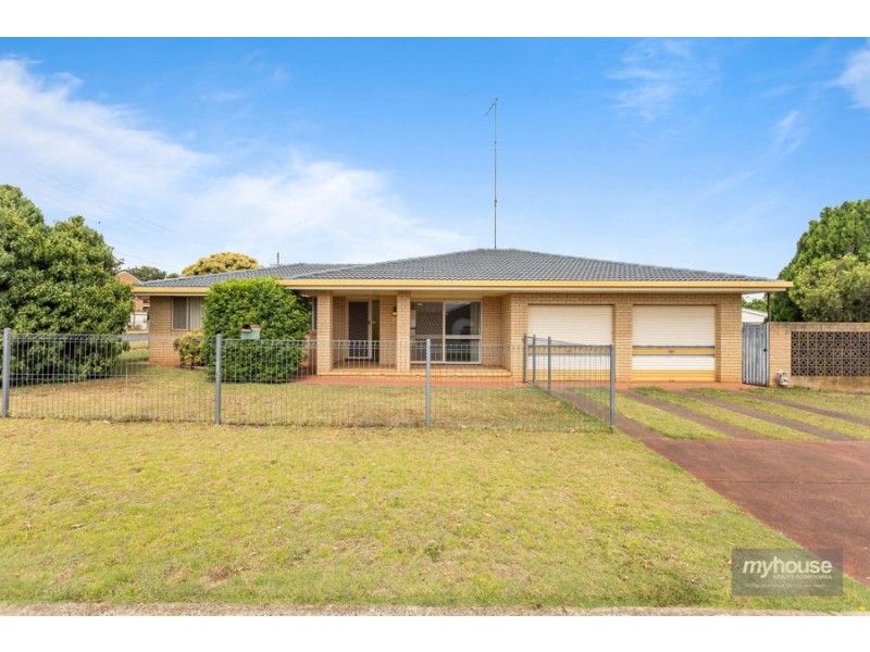 2 Sampson Street, Wilsonton QLD 4350