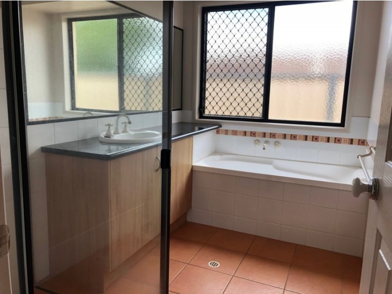 1/474 Stenner Street, Darling Heights QLD 4350