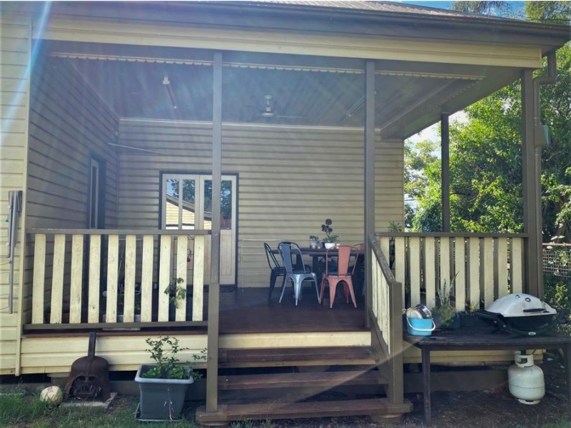 14 Bernard Street, Newtown QLD 4350