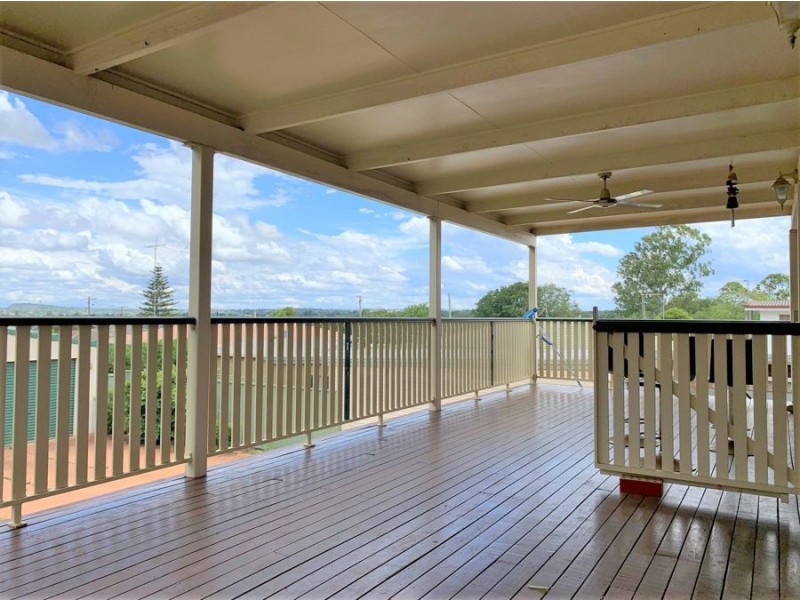 20 Tara Street, Wilsonton QLD 4350