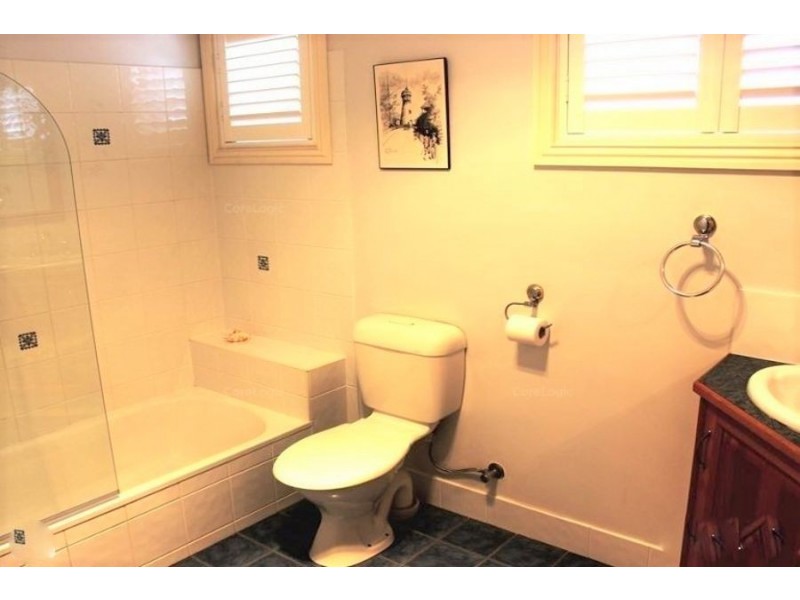 34 Doherty Street, Rockville QLD 4350