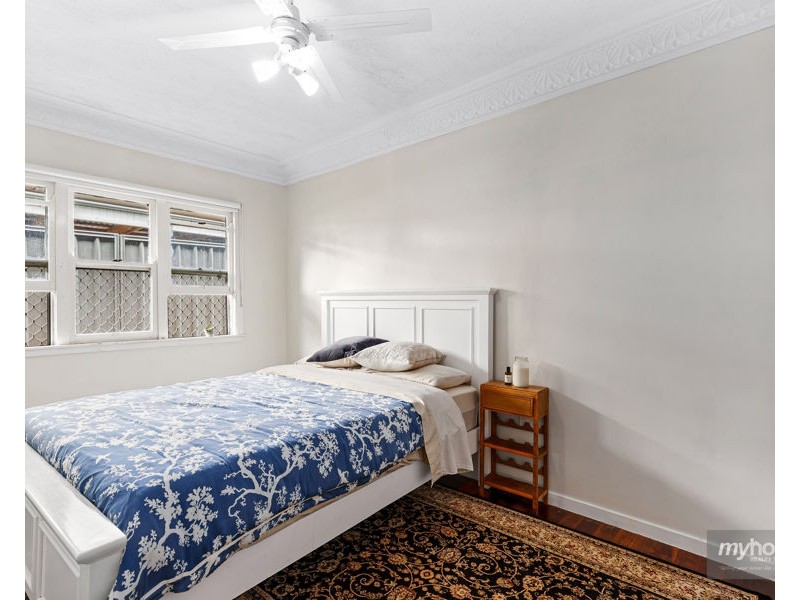 9 Drayton Road, Harristown QLD 4350