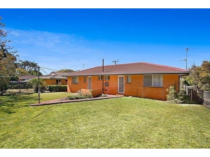 7 Noela Street, South Toowoomba QLD 4350