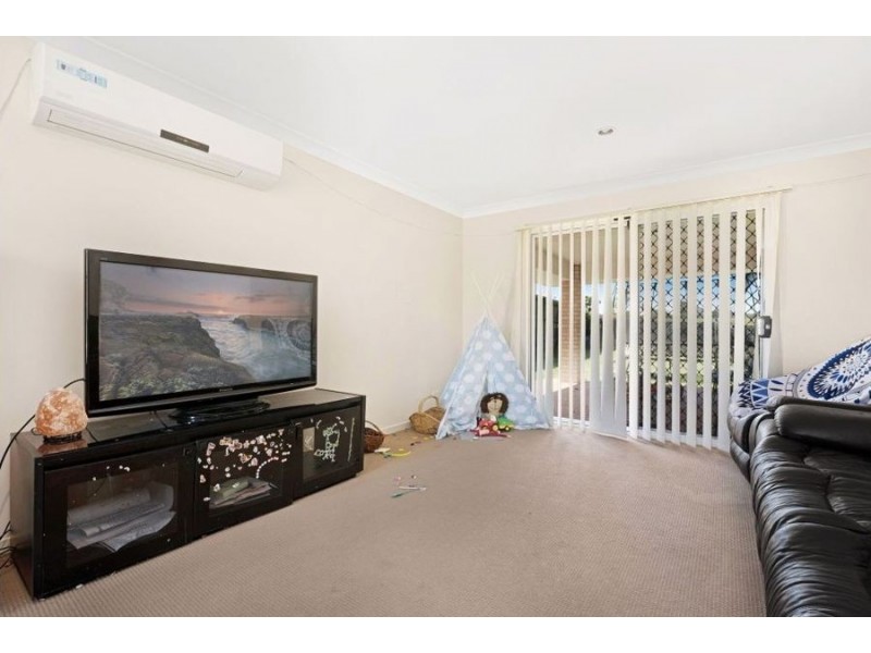 6 Paperbark Drive, Glenvale QLD 4350