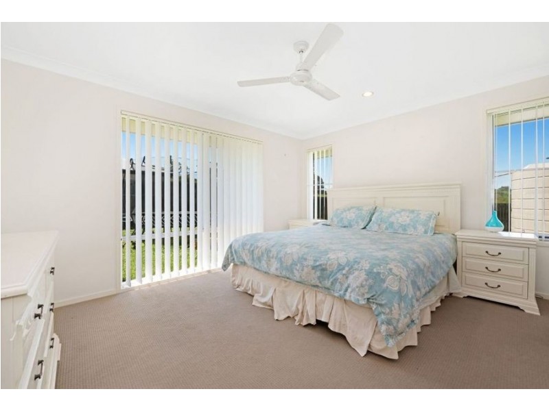 6 Paperbark Drive, Glenvale QLD 4350