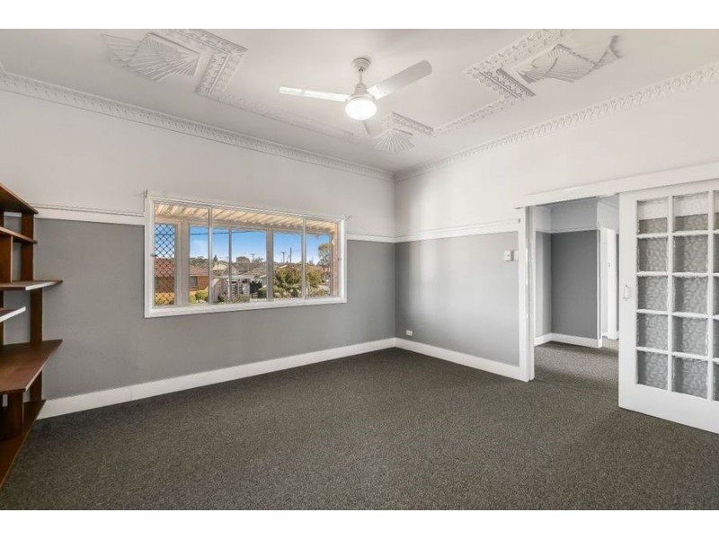 12 Jean Street, Harristown QLD 4350