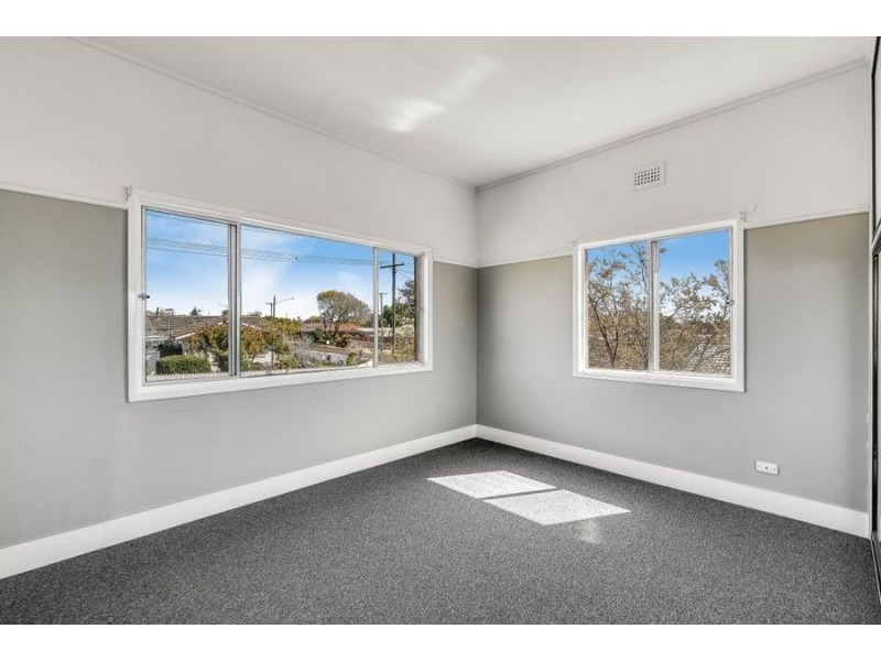 12 Jean Street, Harristown QLD 4350