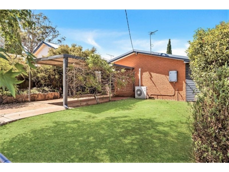 358 Alderley Street, Kearneys Spring QLD 4350