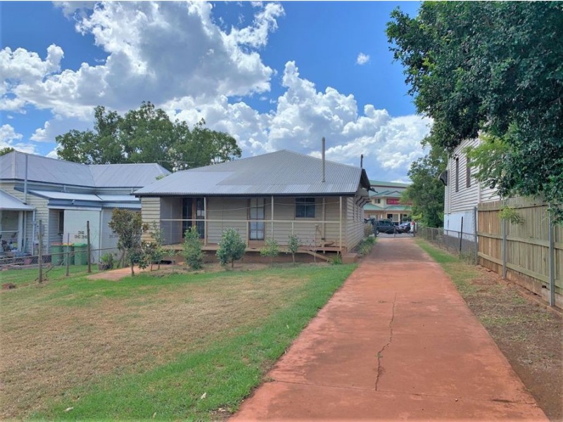 198 Perth Street, South Toowoomba QLD 4350