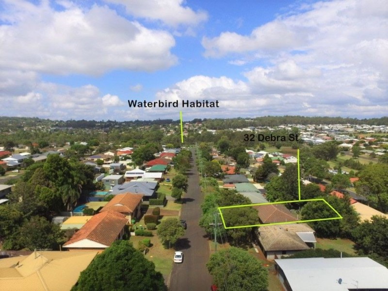 32 Debra Street, Centenary Heights QLD 4350