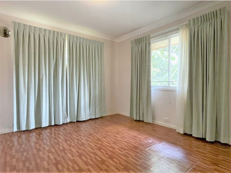 300 South Street, Harristown QLD 4350