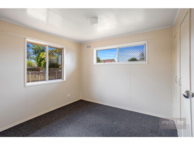 3 Shaw Court, Harristown QLD 4350