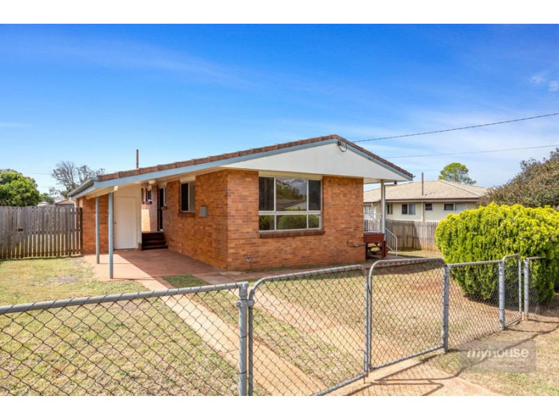 3 Shaw Court, Harristown QLD 4350