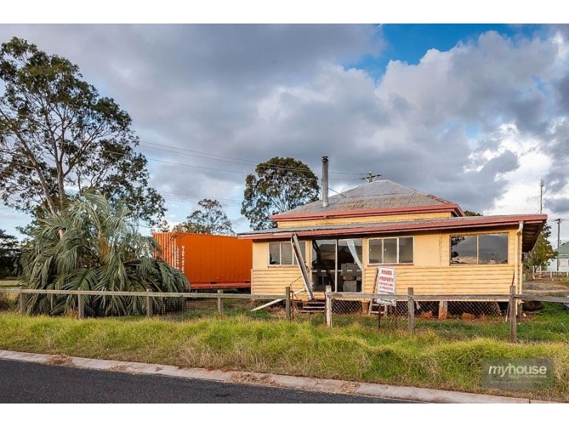 2 Inter Street, North Toowoomba QLD 4350