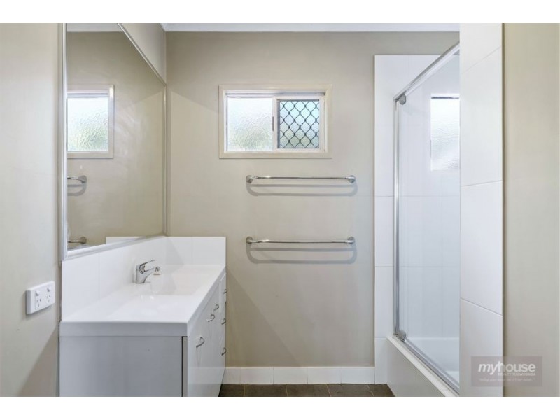 28A Buckland Street, Harristown QLD 4350