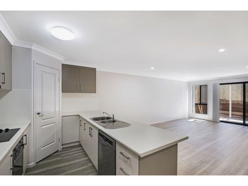 4/35 Luck Street, Drayton QLD 4350