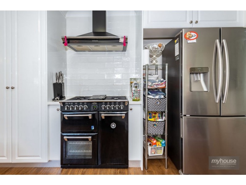 29 Reis Road, Highfields QLD 4352