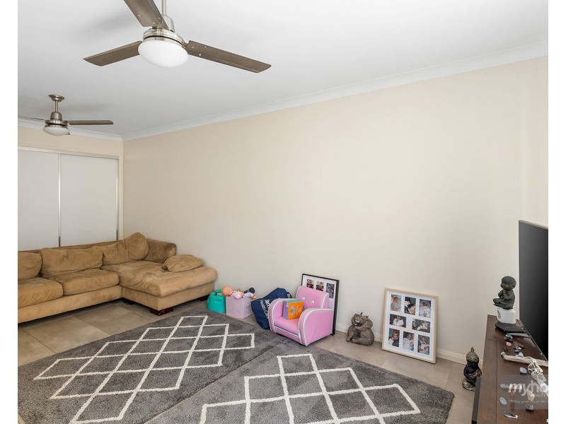 4/240 Bridge Street, Newtown QLD 4350